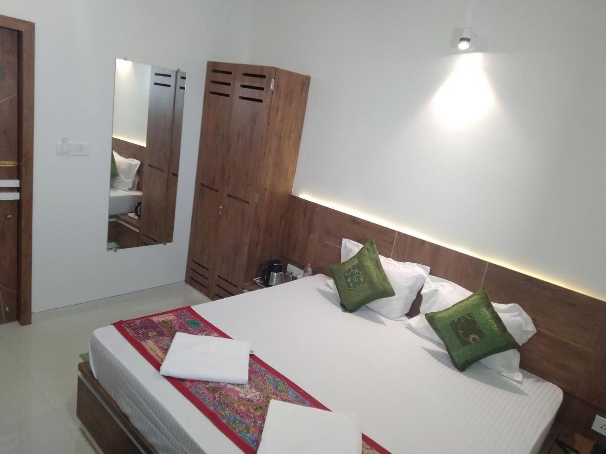 Aapni Haveli Hotel Jaisalmer Bagian luar foto